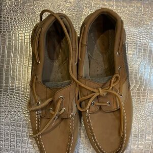 Classic Tan Maui Island Shoes